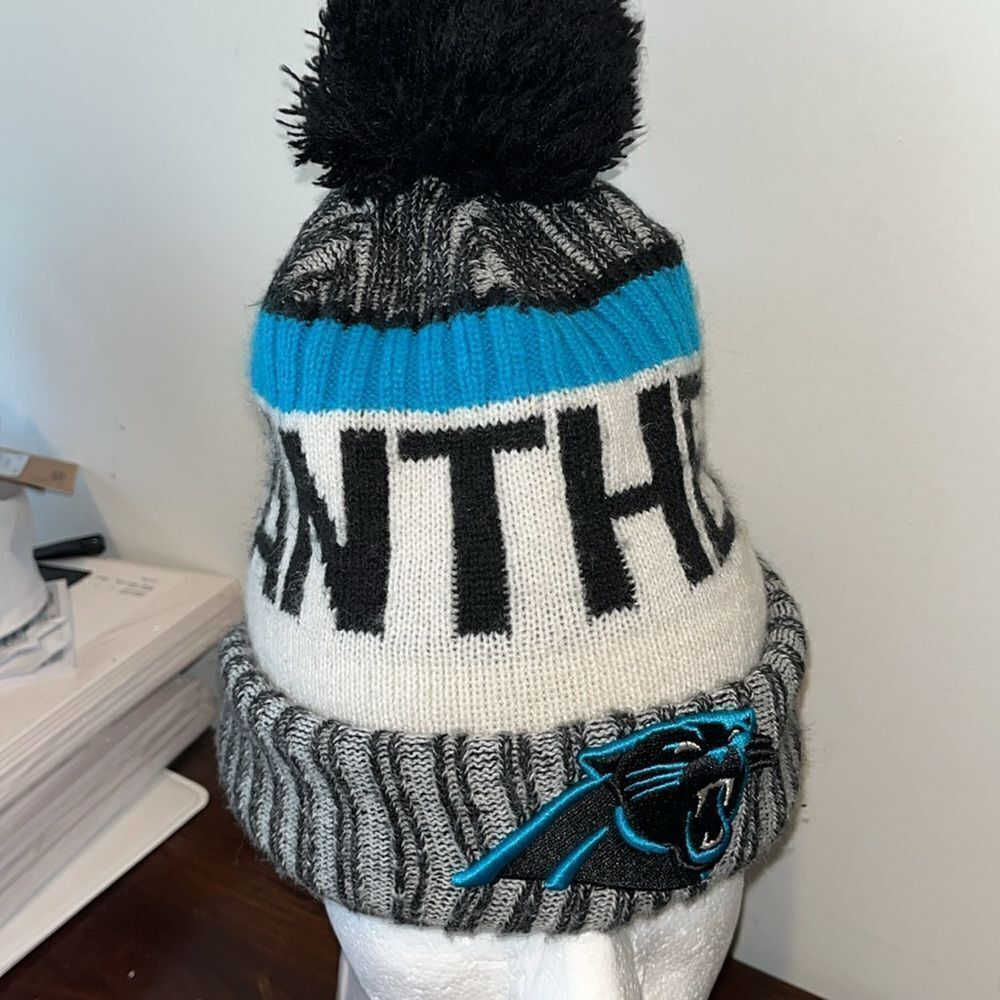 New Era Lining lined Carolina Panthers NFL Knit Ski Snowboard Beanie Pom Cap Hat